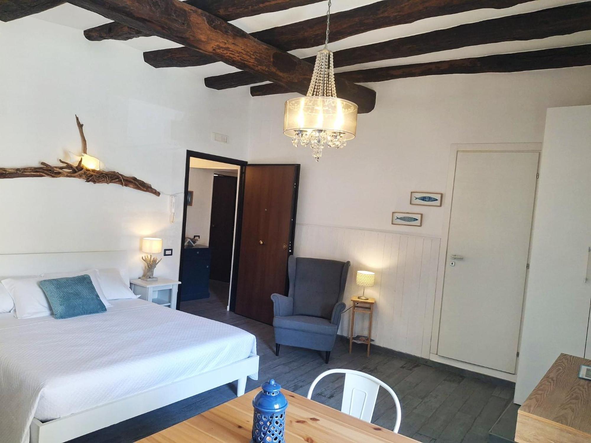 Inn Alta Marea Salernes Extérieur photo