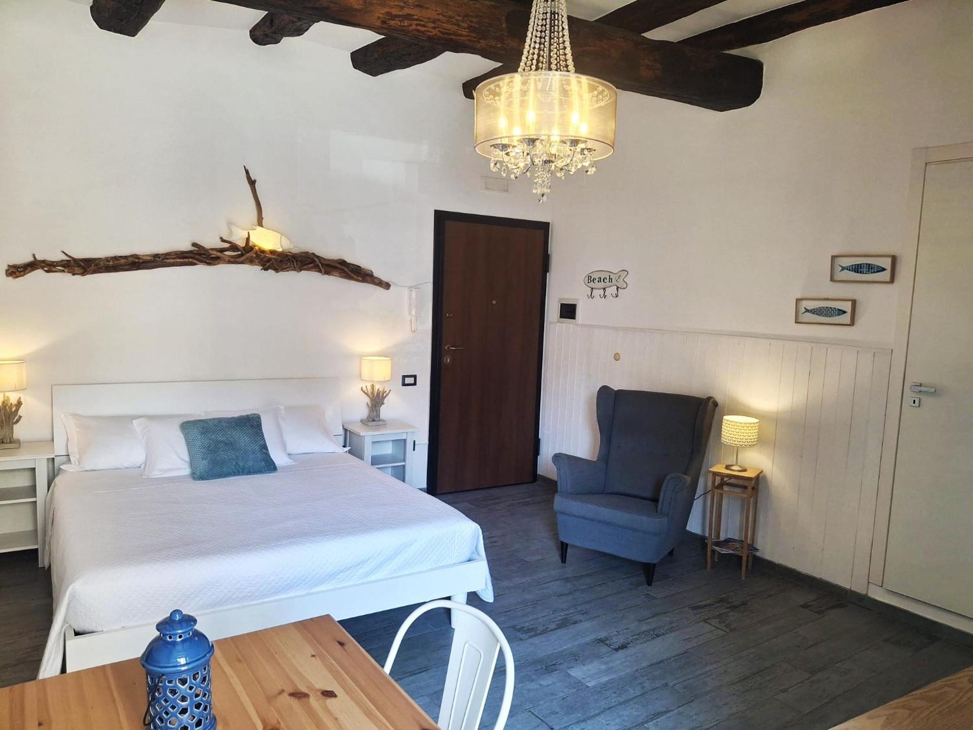 Inn Alta Marea Salernes Extérieur photo